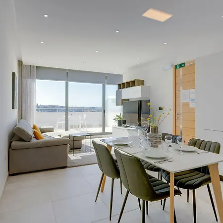 דירה Superlative Penthouse With Valletta And Harbour Views סליאמה