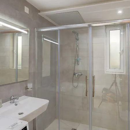 Superlative Penthouse With Valletta And Harbour Views דירה
