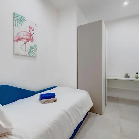 Superlative Penthouse With Valletta And Harbour Views *