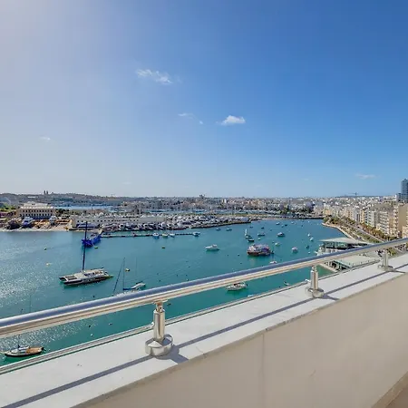 Superlative Penthouse With Valletta And Harbour Views *