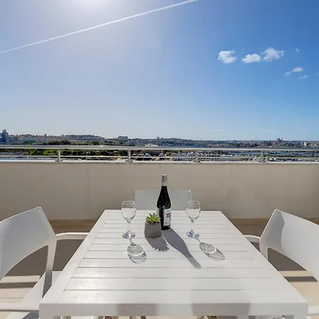 Superlative Penthouse With Valletta And Harbour Views Apartment Sliema