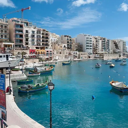 Superlative Penthouse With Valletta And Harbour Views * スリーマ