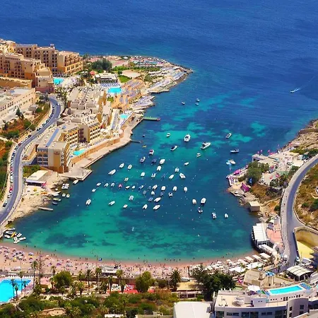 Apartment Superlative Penthouse With Valletta And Harbour Views