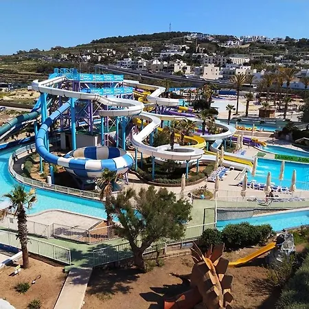 Superlative Penthouse With Valletta And Harbour Views