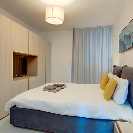 Superlative Penthouse With Valletta And Harbour Views *