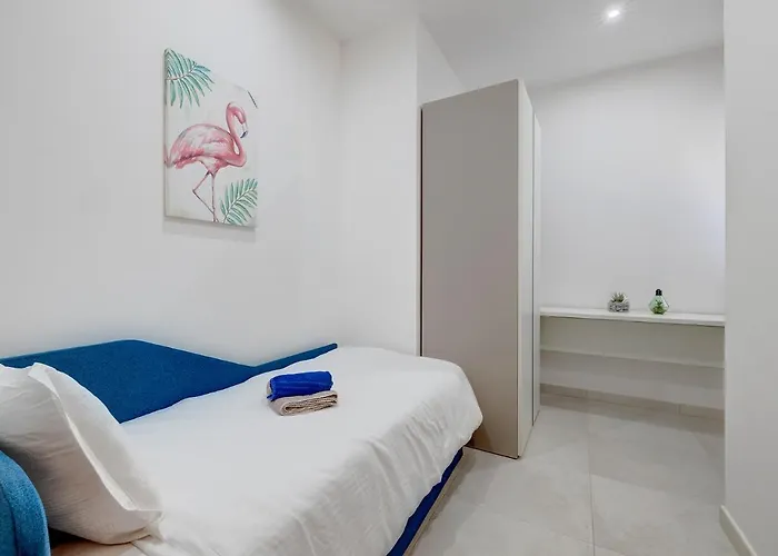 Superlative Penthouse With Valletta And Harbour Views *