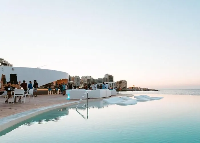 דירה Superlative Penthouse With Valletta And Harbour Views *