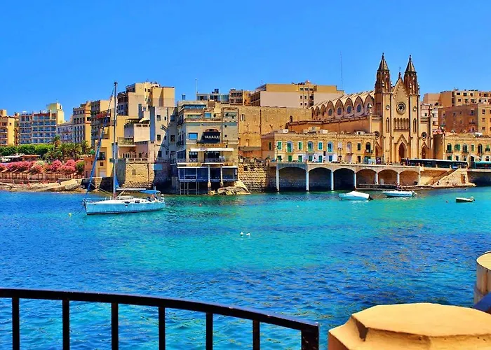Superlative Penthouse With Valletta And Harbour Views