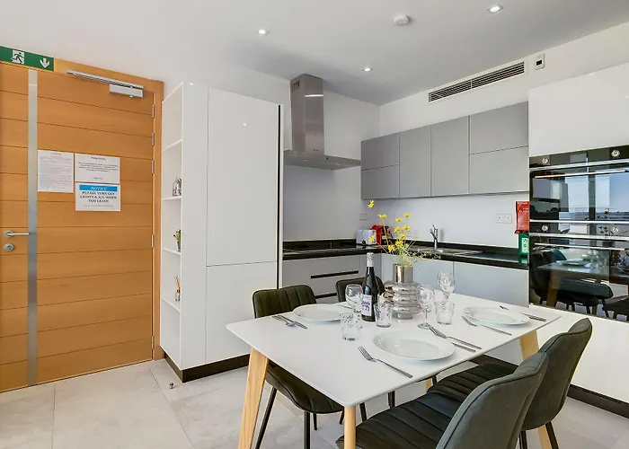 Superlative Penthouse With Valletta And Harbour Views * スリーマ